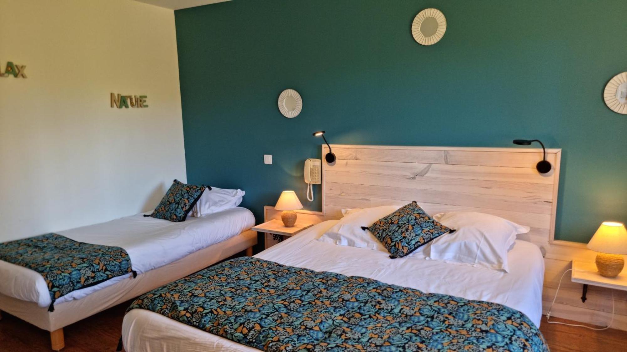 Logis Hotels Le Saint Marc Mollans-sur-Ouveze Экстерьер фото