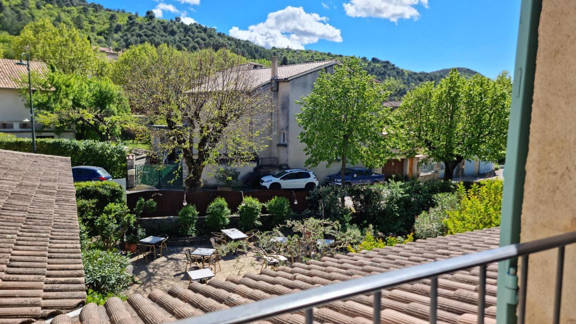 Logis Hotels Le Saint Marc Mollans-sur-Ouveze Экстерьер фото