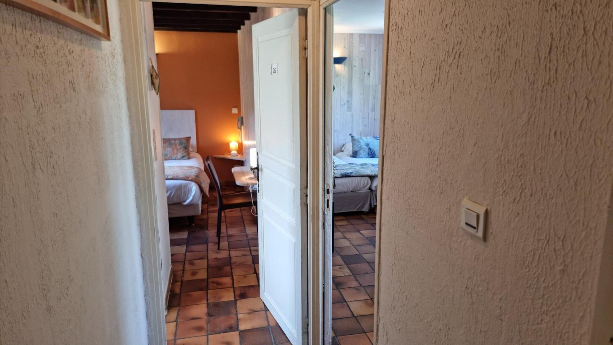 Logis Hotels Le Saint Marc Mollans-sur-Ouveze Экстерьер фото